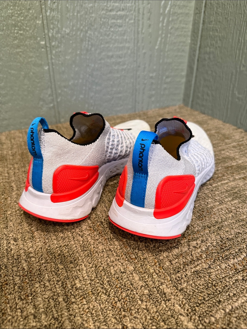 Nike White Slip-On Knit Sneakers - 7.5 - Picture 3 of 6